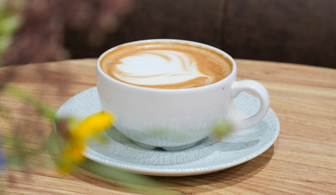 Our Favourite Places for Coffee, Cake & Lunch Near Famau Cabins 